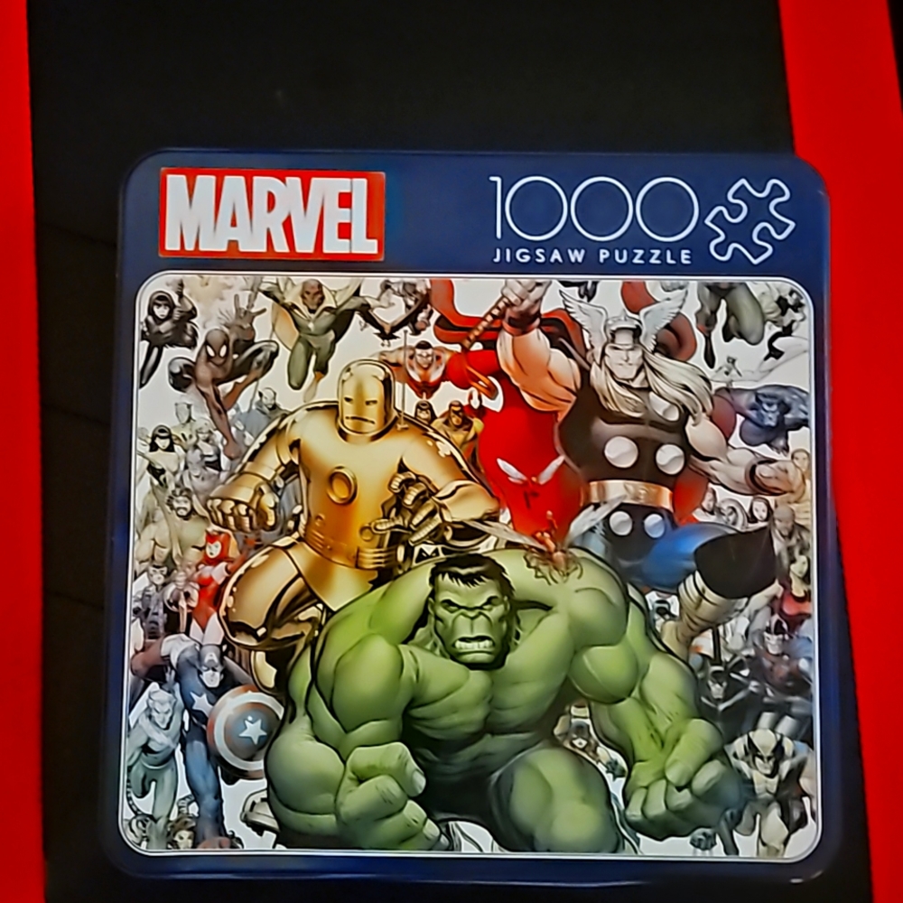 MARVEL 1000 PIECE JIGSAW PUZZLE